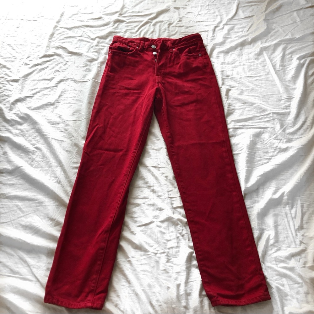Red Highwaisted Jeans